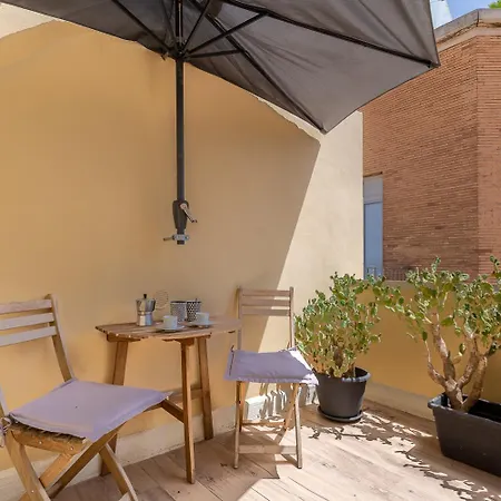 Apartment Cavour Attic By Wonderful Italy *